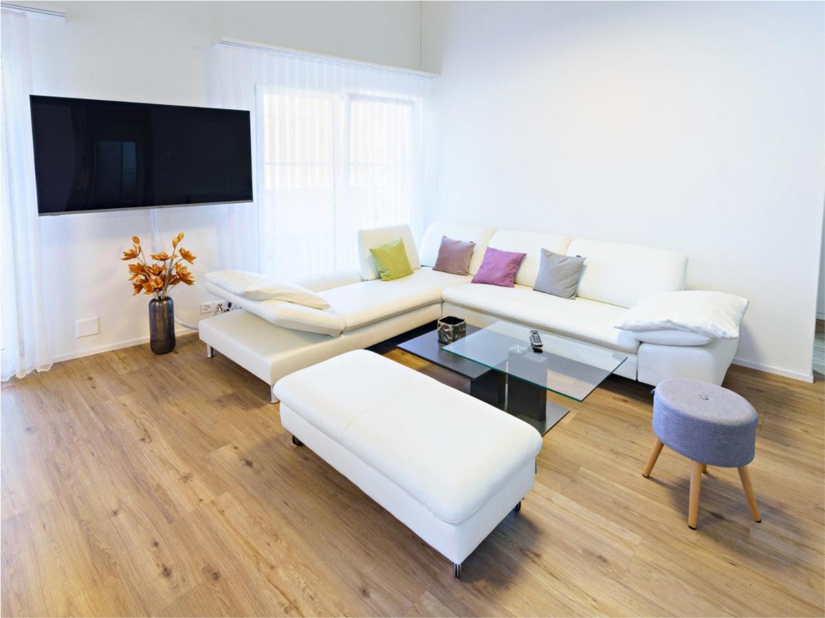 Exklusive 4.5 Zimmer Wohnung Fuer Familien Und Business Эшенц Экстерьер фото